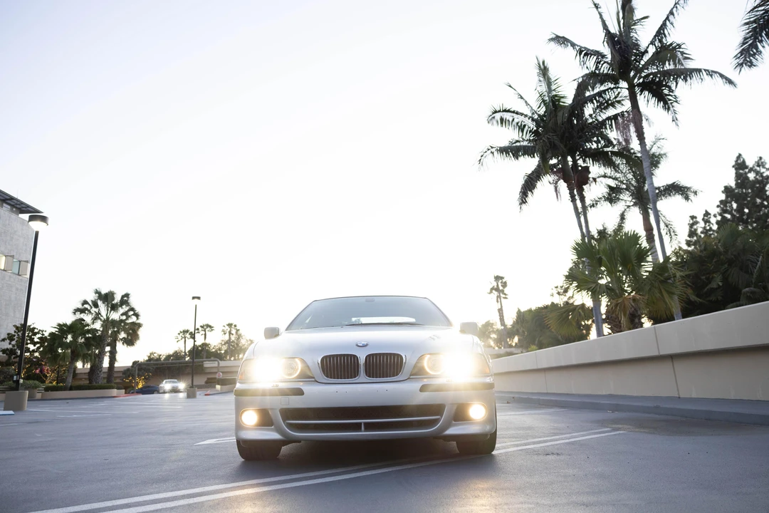 2003 BMW E39 540i - Image 7 of 31