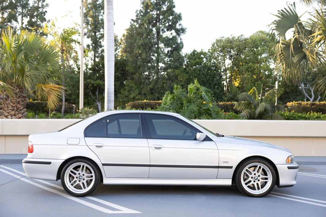 2003 BMW E39 540i - Image 26 of 31