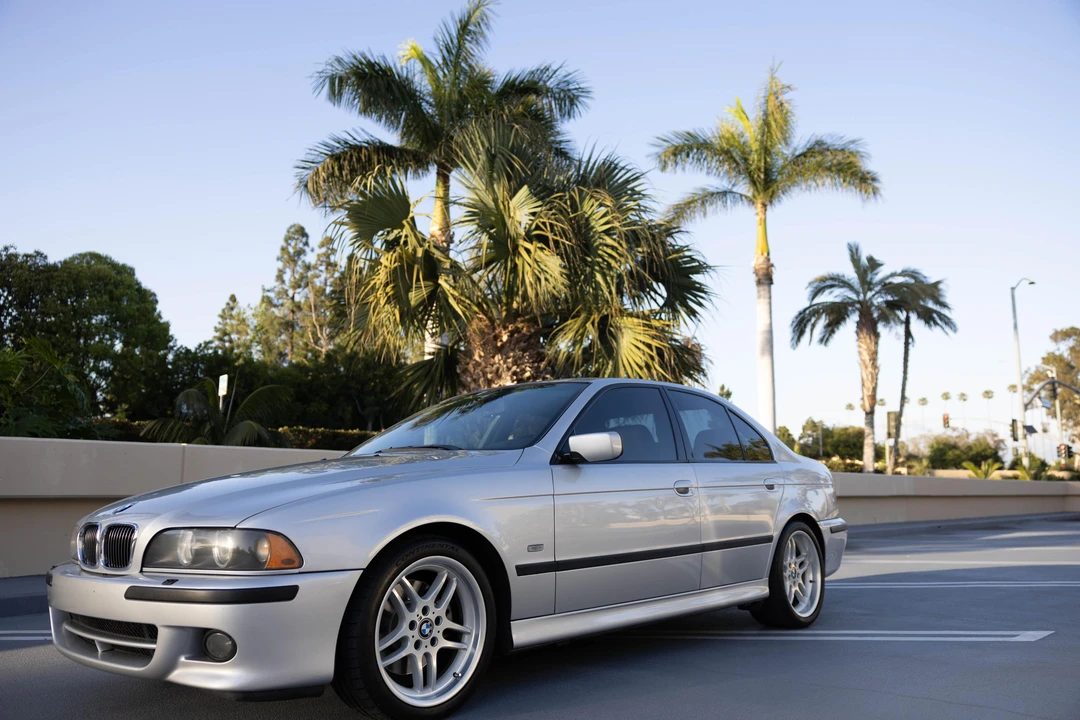 2003 BMW E39 540i - Image 16 of 31