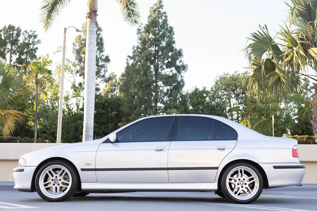 2003 BMW E39 540i - Image 3 of 31