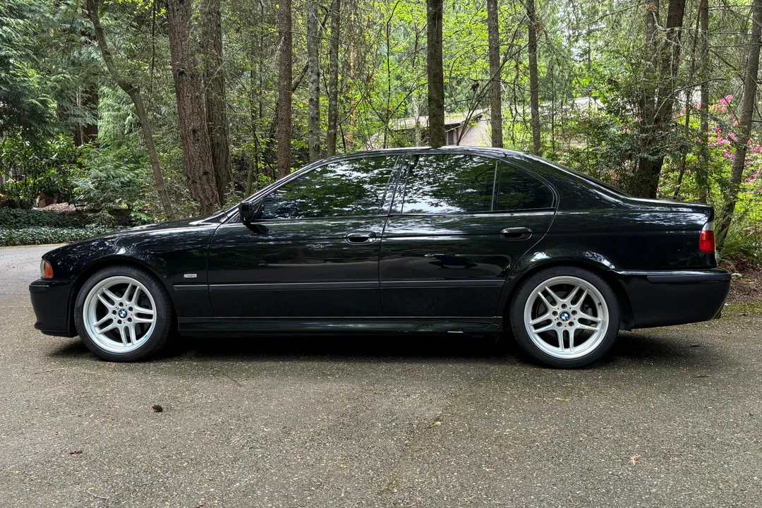 2003 BMW E39 540i - Image 3 of 31