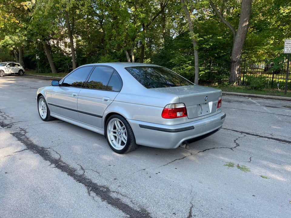 2003 BMW E39 540i - Image 13 of 31