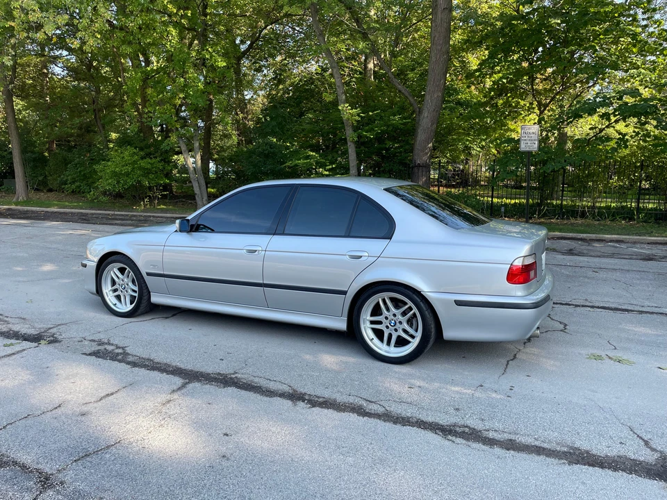 2003 BMW E39 540i - Image 10 of 31