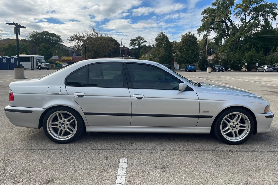 2003 BMW E39 540i - Image 3 of 31