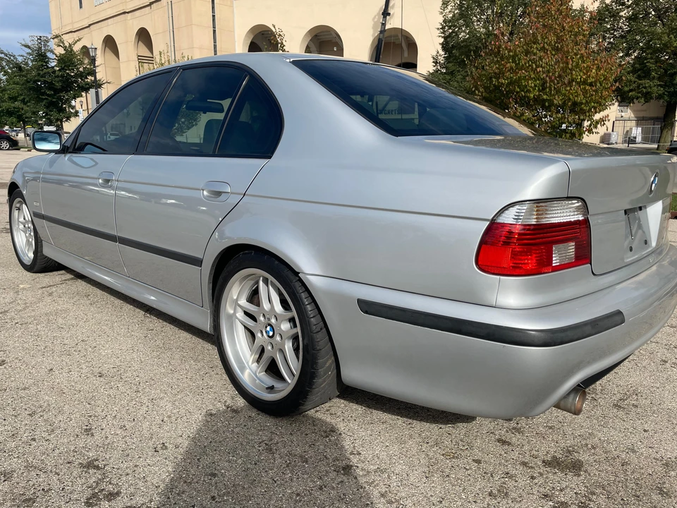 2003 BMW E39 540i - Image 14 of 31