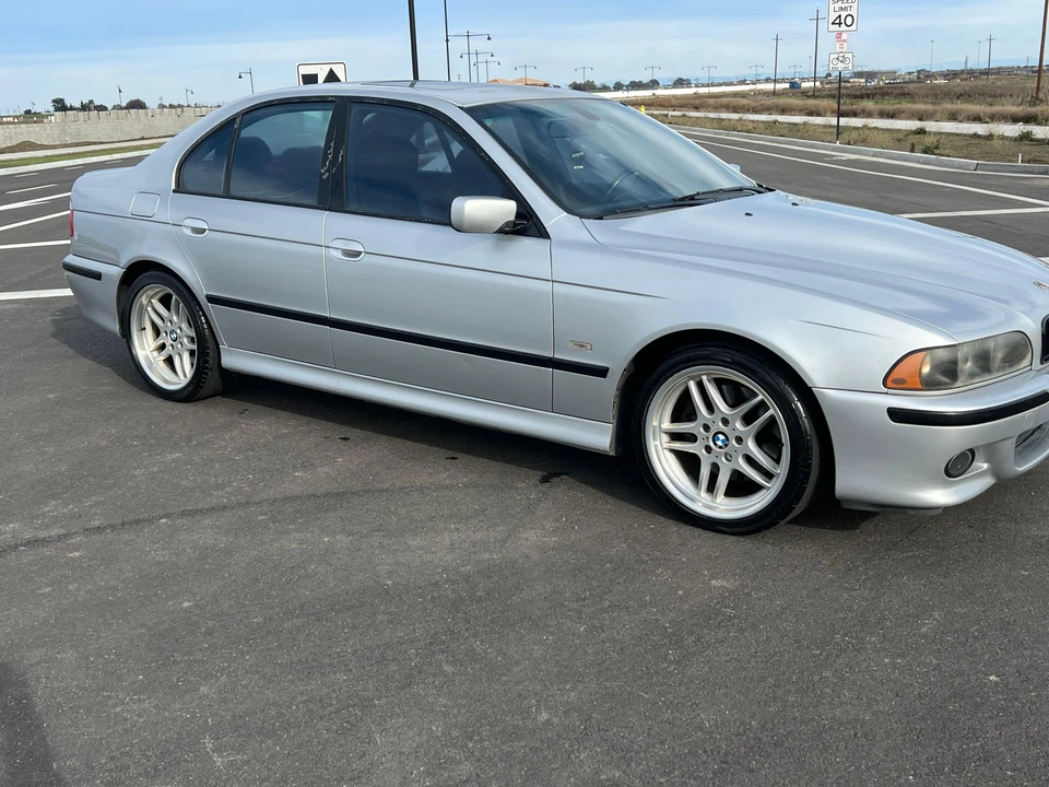 2003 BMW E39 540i - Image 19 of 31