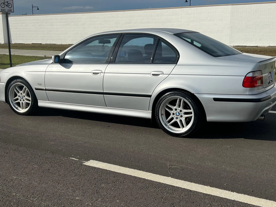 2003 BMW E39 540i - Image 13 of 31