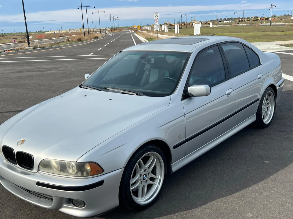 2003 BMW E39 540i - Image 8 of 31