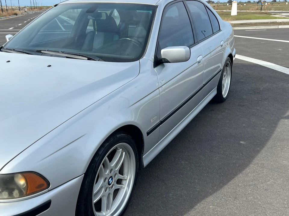 2003 BMW E39 540i - Image 28 of 31