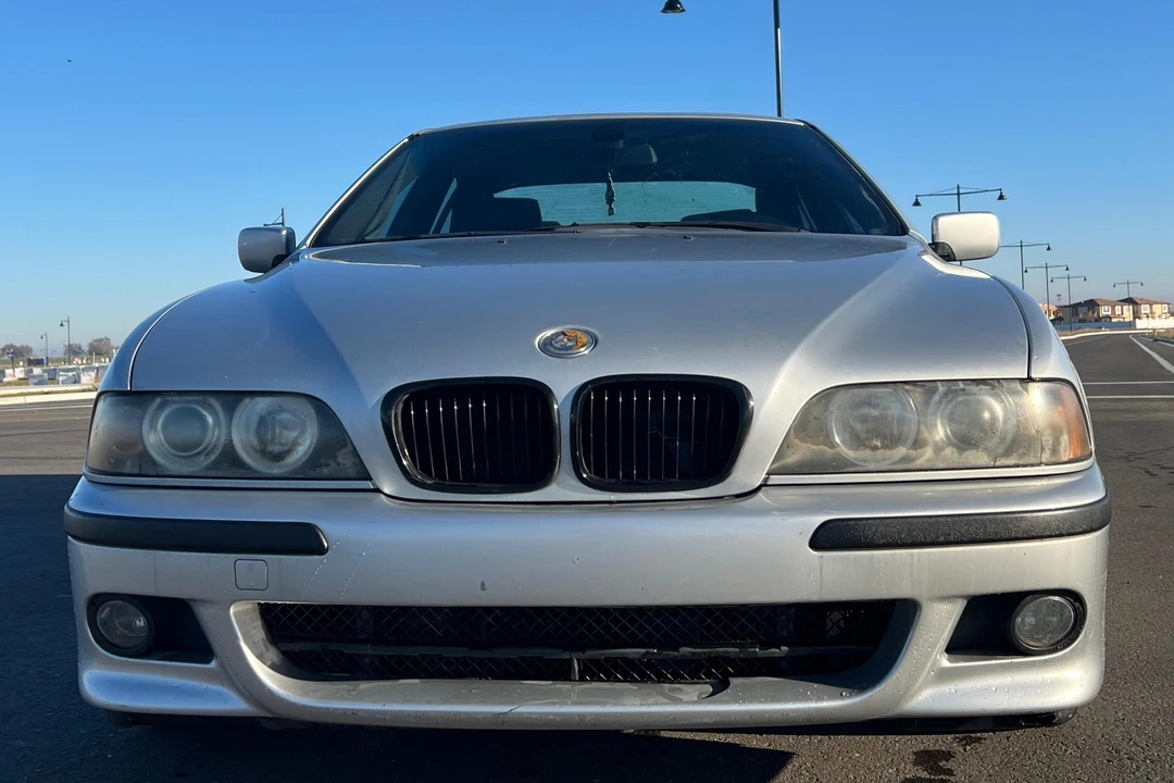 2003 BMW E39 540i - Image 2 of 31
