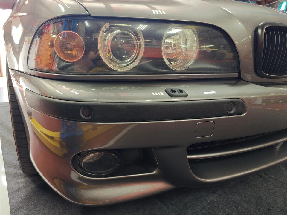 2003 BMW E39 540i - Image 11 of 31