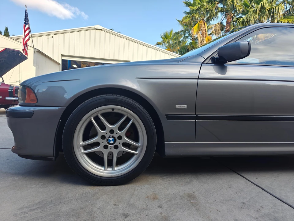 2003 BMW E39 540i - Image 21 of 31
