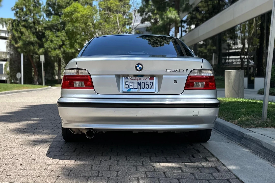 2003 BMW E39 540i - Image 5 of 31