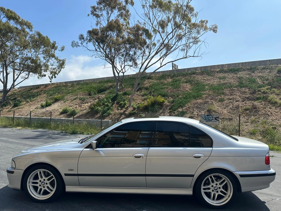 2003 BMW E39 540i - Image 21 of 31