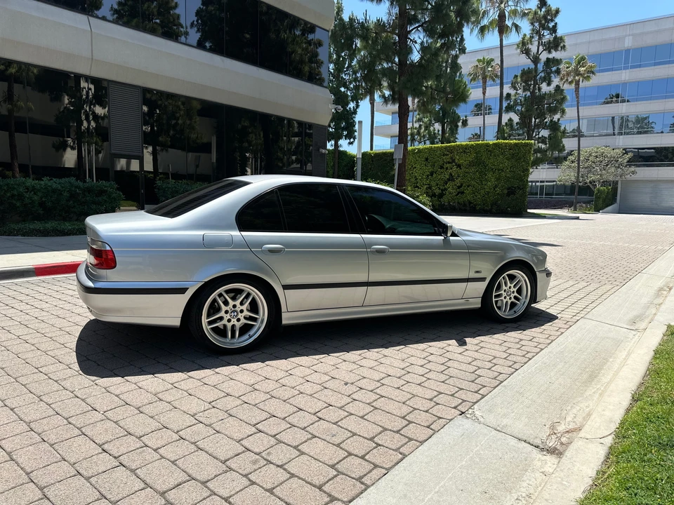 2003 BMW E39 540i - Image 14 of 31