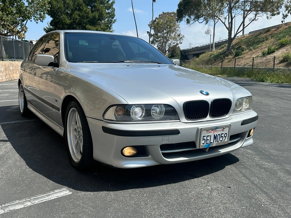 2003 BMW E39 540i - Image 28 of 31