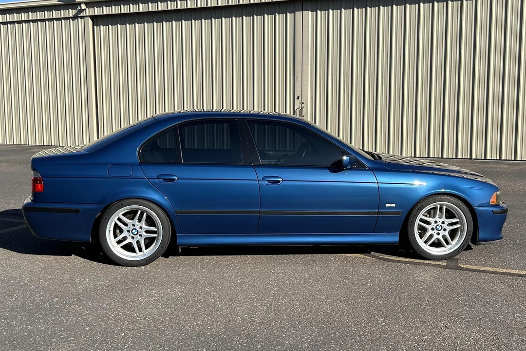 2003 BMW E39 540i - Image 3 of 31