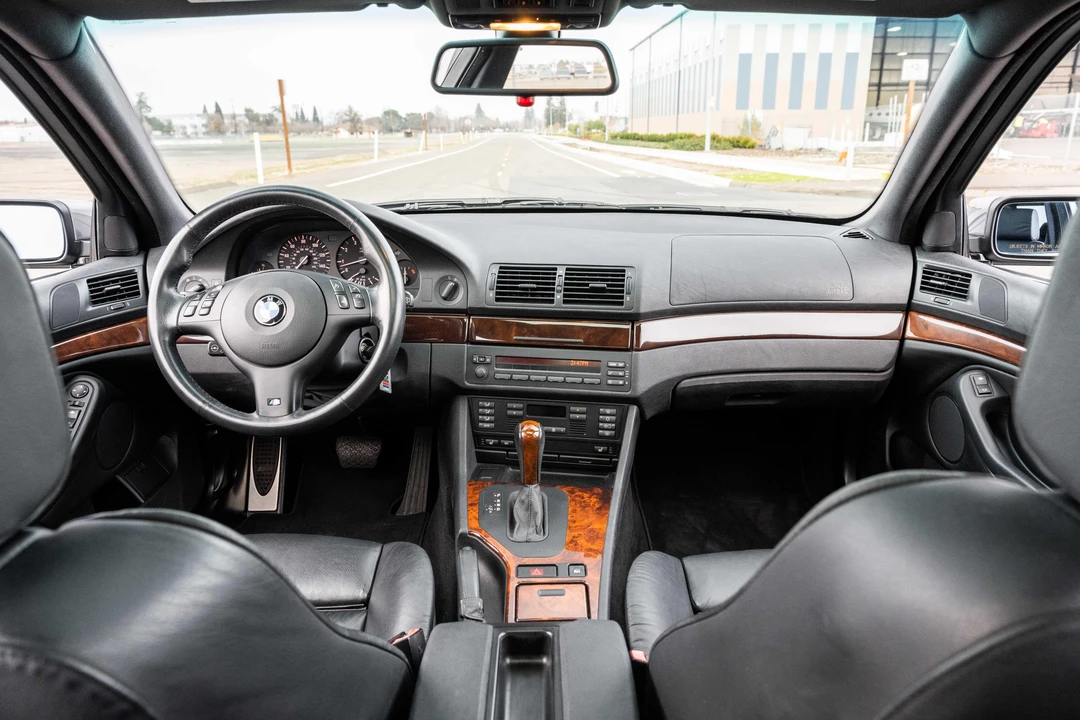 2003 BMW E39 540i - Image 29 of 31
