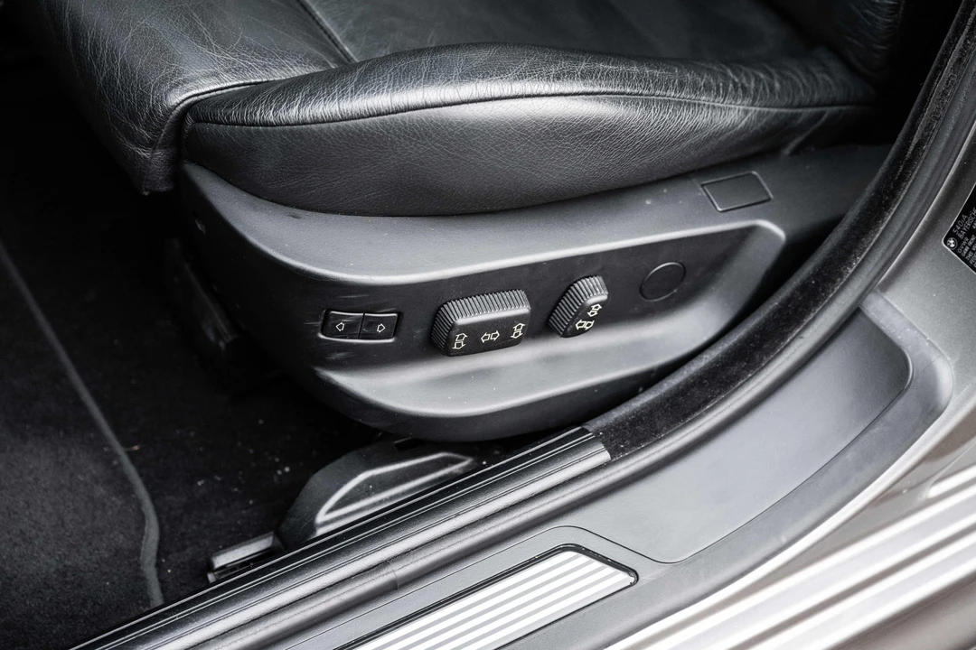 2003 BMW E39 540i - Image 25 of 31