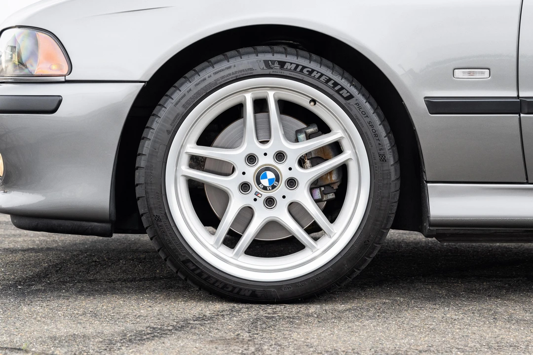 2003 BMW E39 540i - Image 12 of 31