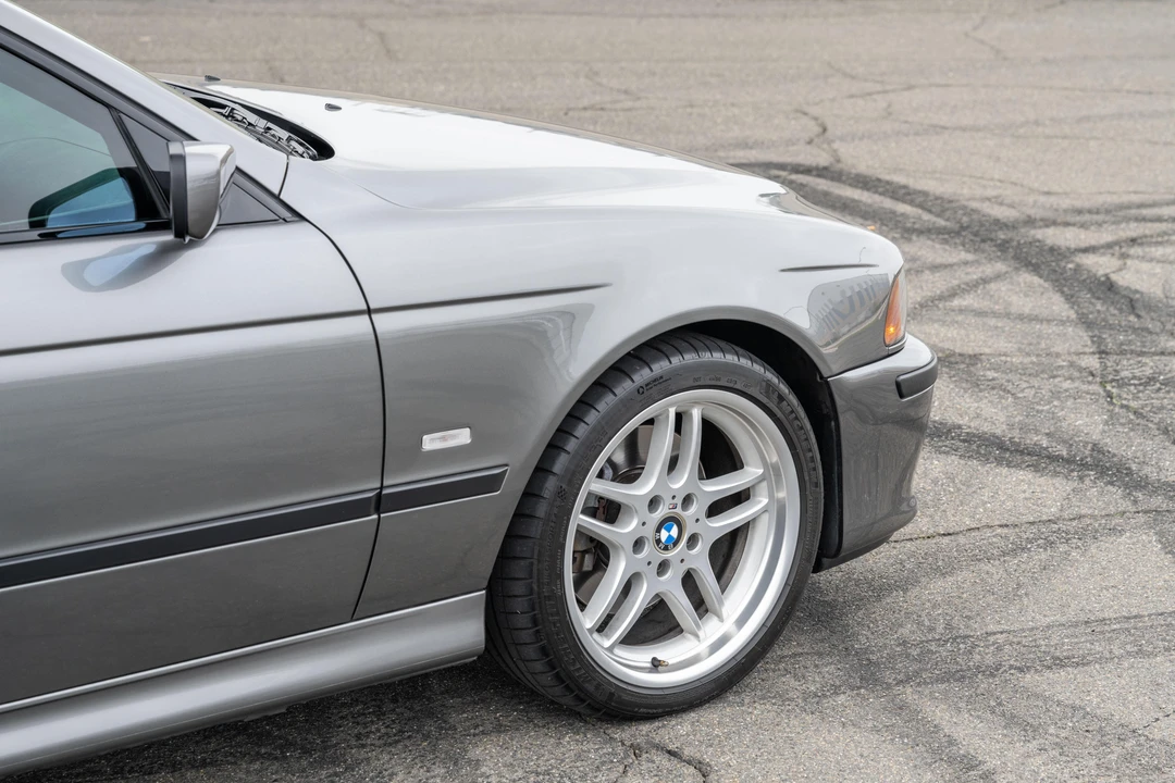 2003 BMW E39 540i - Image 11 of 31