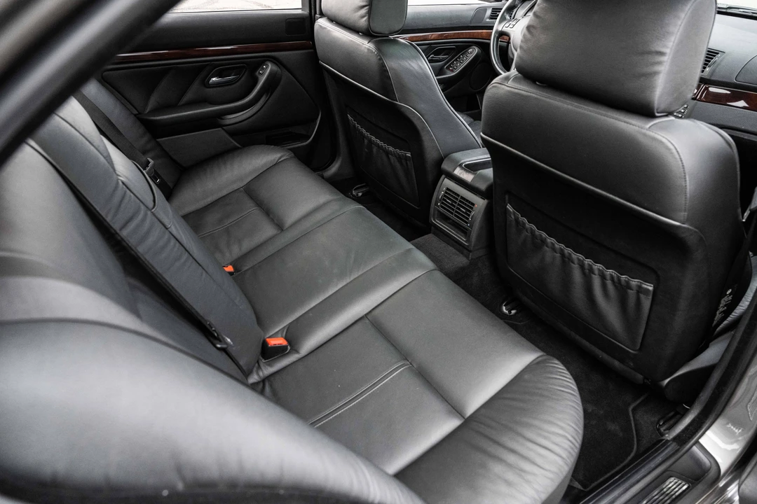 2003 BMW E39 540i - Image 27 of 31