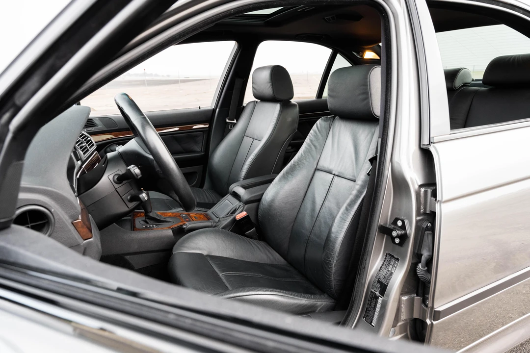 2003 BMW E39 540i - Image 20 of 31