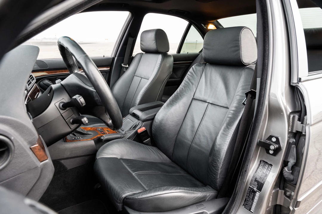 2003 BMW E39 540i - Image 21 of 31