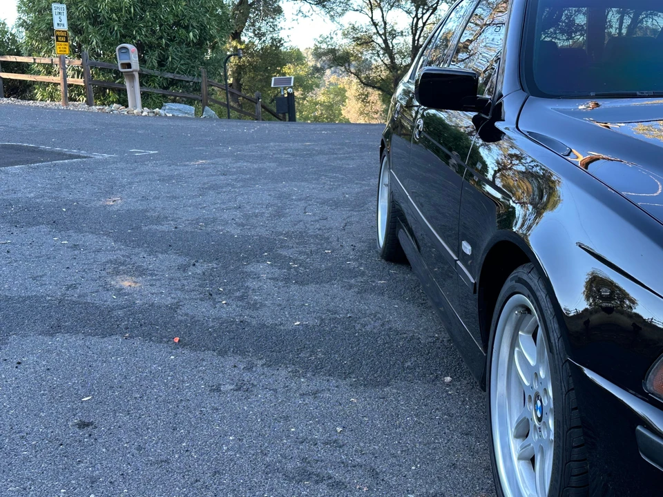2003 BMW E39 540i - Image 26 of 31