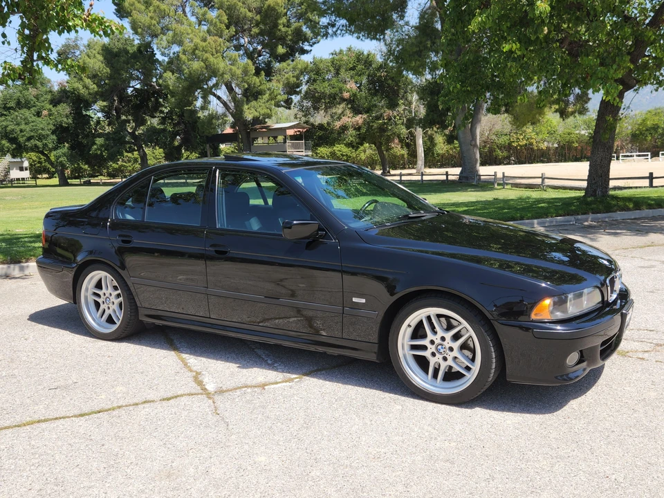2003 BMW E39 540i - Image 17 of 31