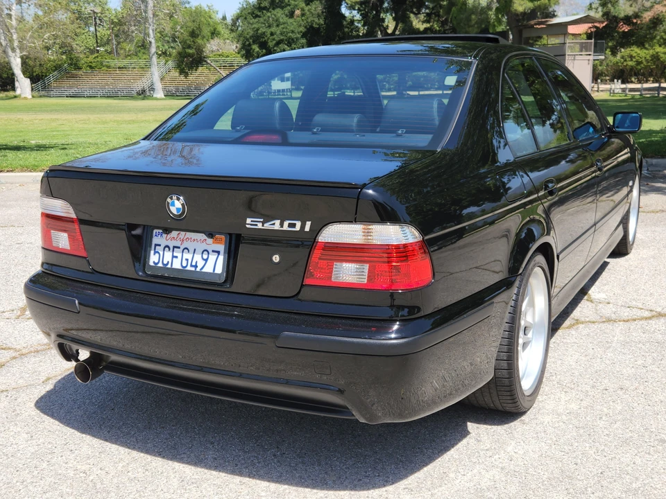 2003 BMW E39 540i - Image 14 of 31