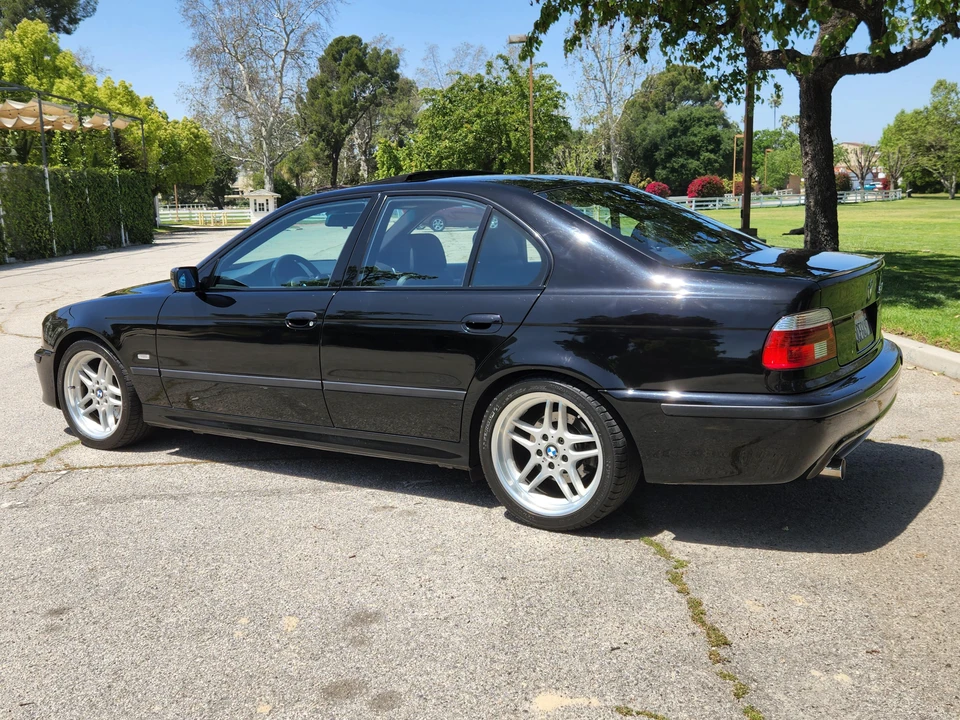 2003 BMW E39 540i - Image 10 of 31