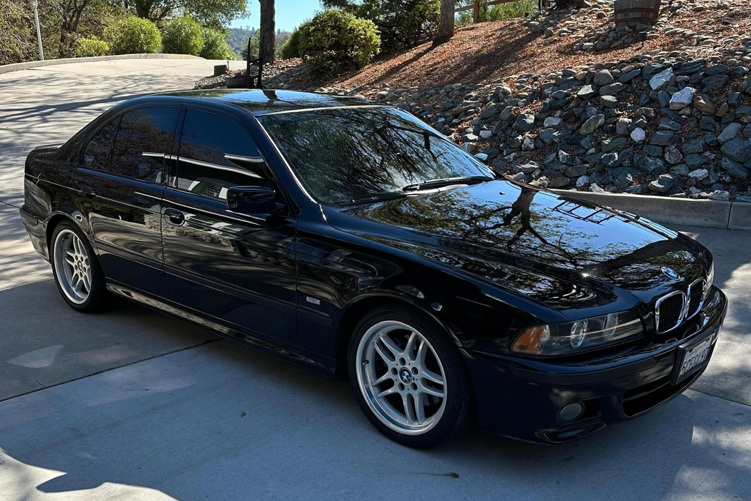 2003 BMW E39 540i - Image 11 of 31