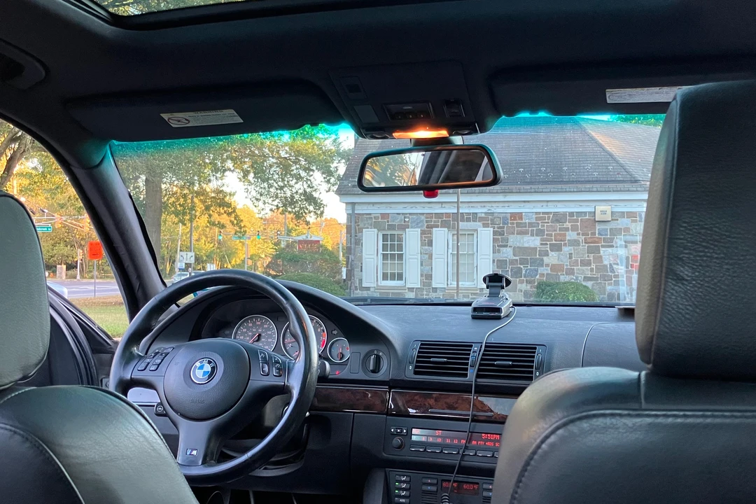 2003 BMW E39 540i - Image 26 of 31