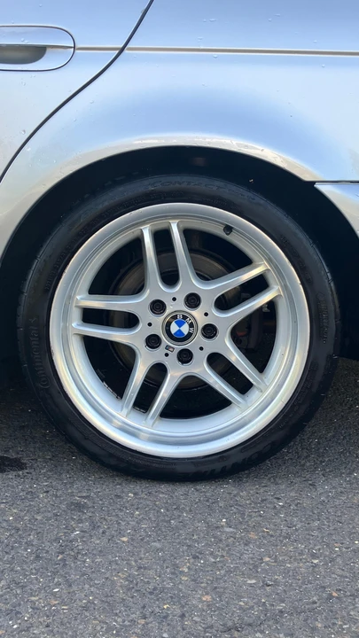 2003 BMW E39 540i - Image 17 of 31