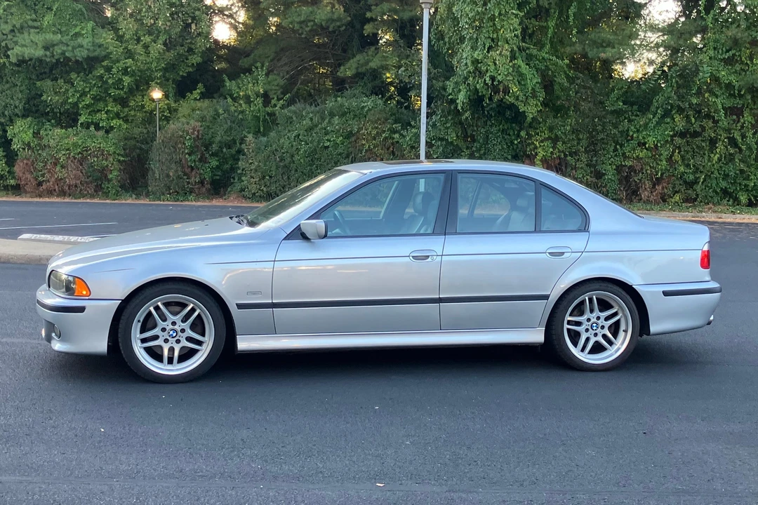 2003 BMW E39 540i - Image 6 of 31