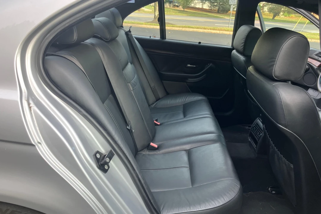 2003 BMW E39 540i - Image 24 of 31