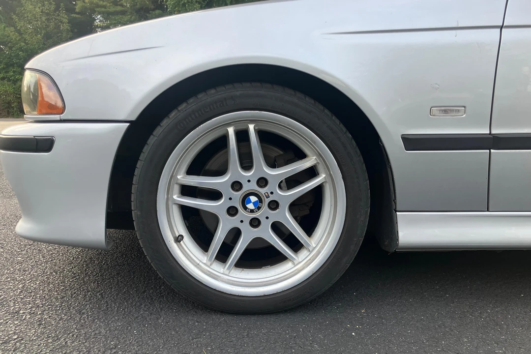 2003 BMW E39 540i - Image 13 of 31