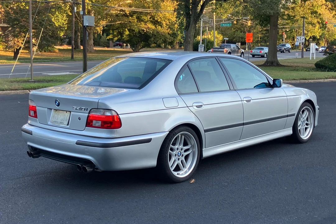 2003 BMW E39 540i - Image 7 of 31