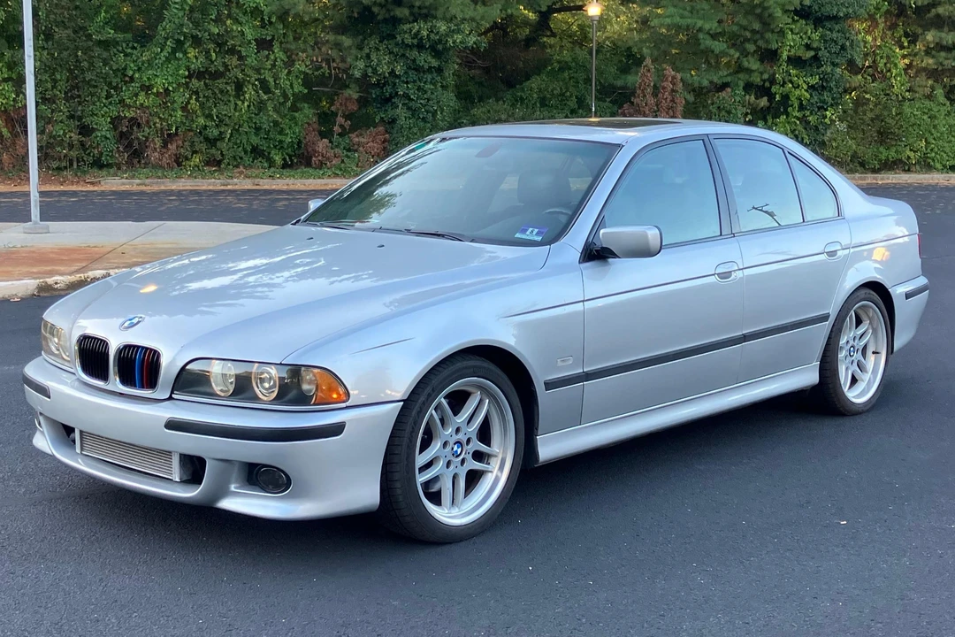 2003 BMW E39 540i - Image 9 of 31