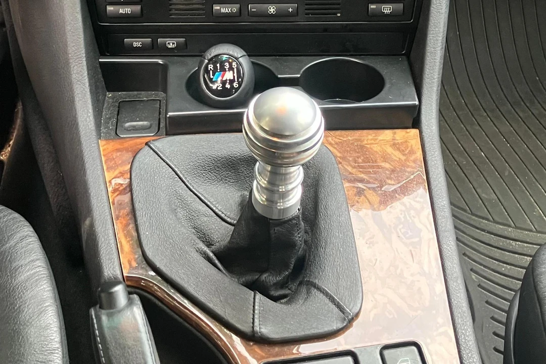 2003 BMW E39 540i - Image 20 of 31