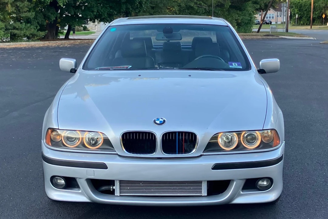 2003 BMW E39 540i - Image 2 of 31