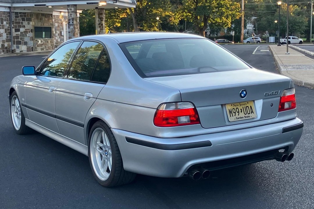 2003 BMW E39 540i - Image 4 of 31
