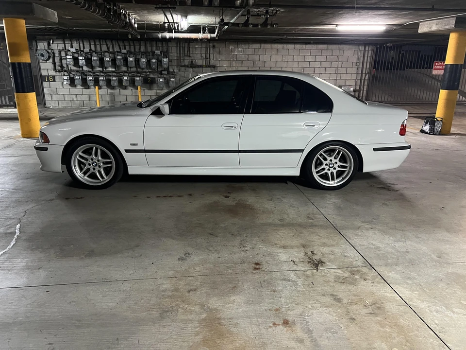 2003 BMW E39 540i - Image 9 of 31