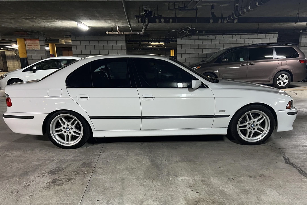 2003 BMW E39 540i - Image 3 of 31