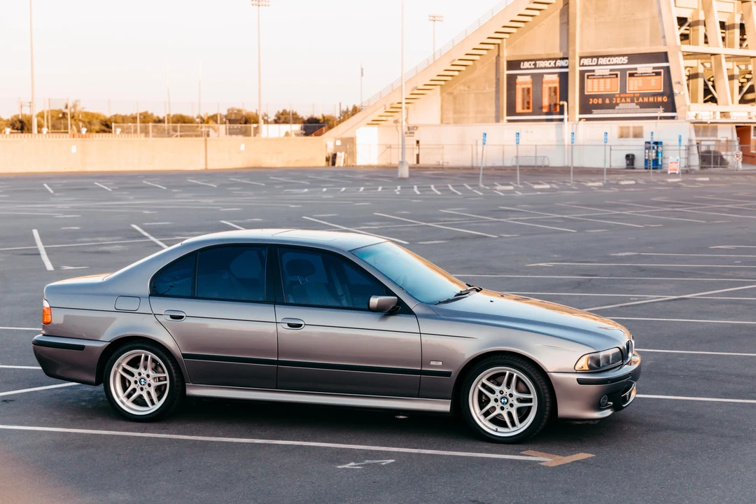 2003 BMW E39 540i - Image 11 of 31