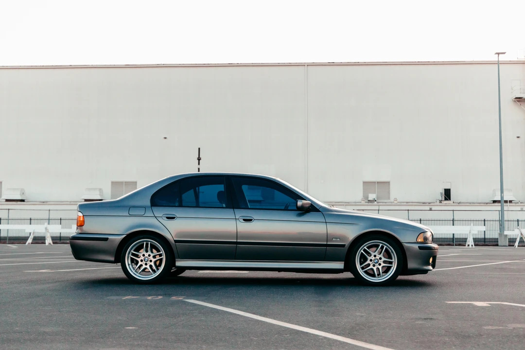 2003 BMW E39 540i - Image 10 of 31