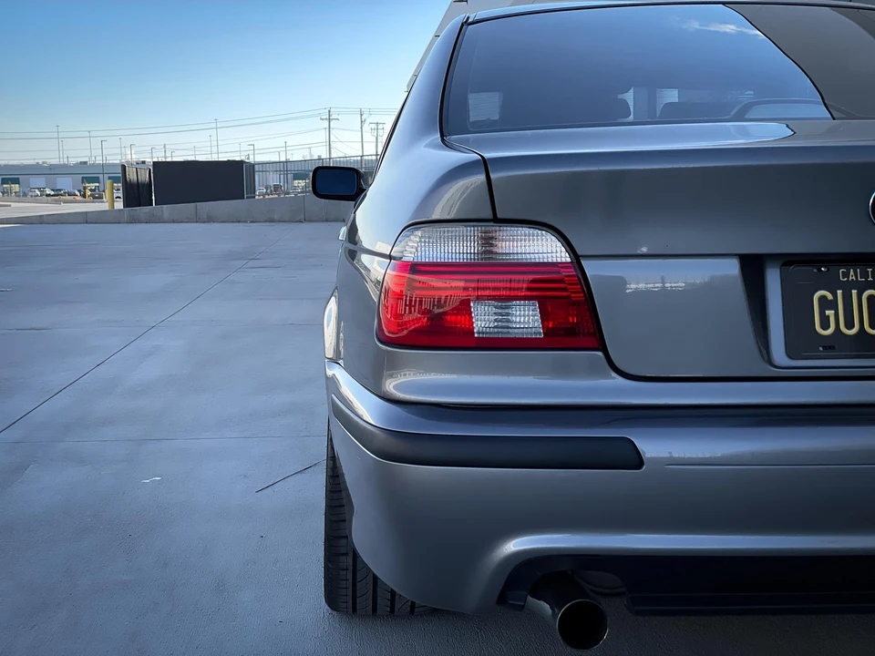 2003 BMW E39 540i - Image 24 of 31