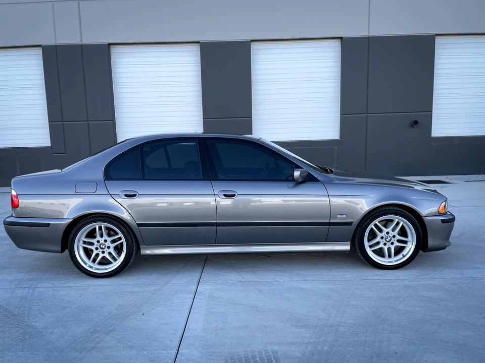 2003 BMW E39 540i - Image 15 of 31