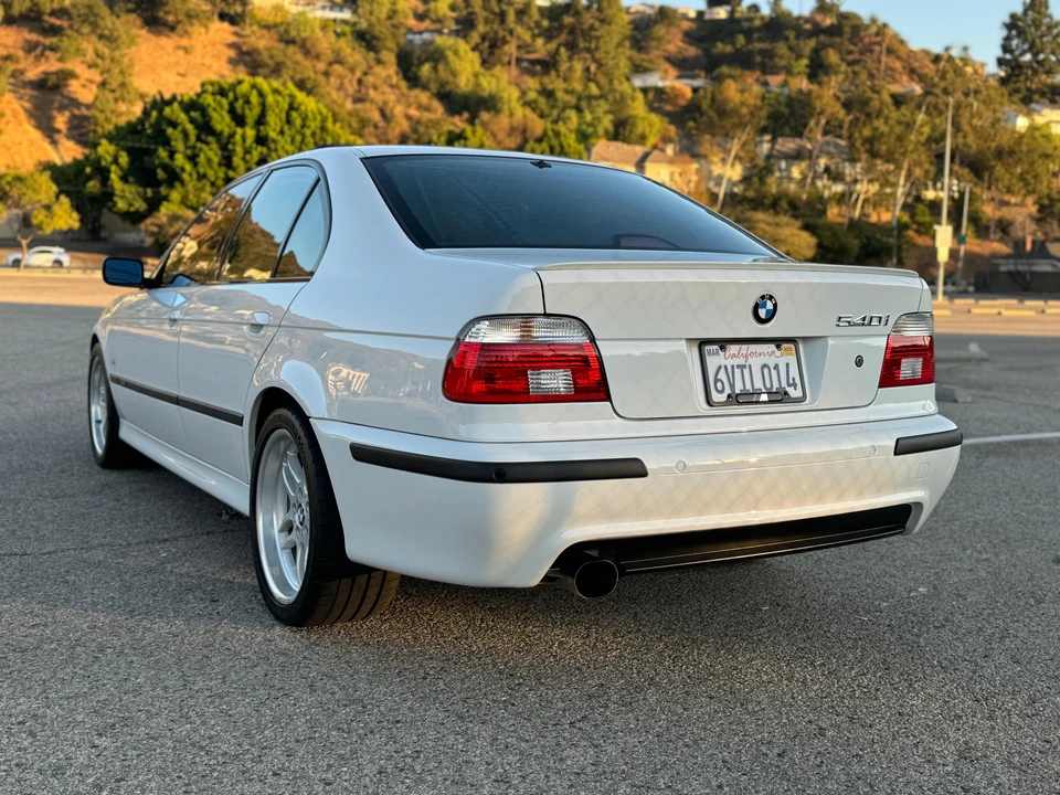 2003 BMW E39 540i - Image 18 of 31